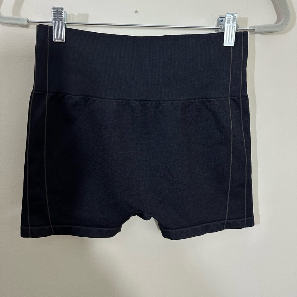 JoyLab sz medium black shorts Compression style for yoga, biking etc